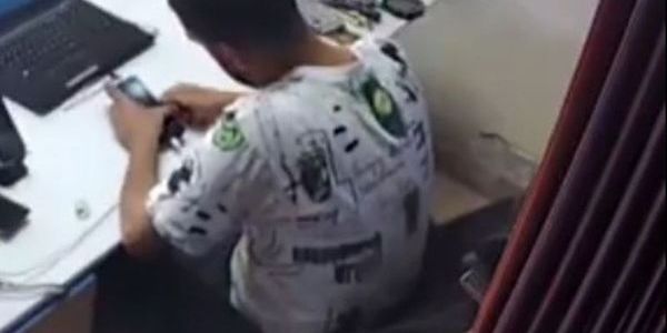 Adana'da Cep Telefonu Bataryası Patladı, Kısa Süreli Panik Yaşandı