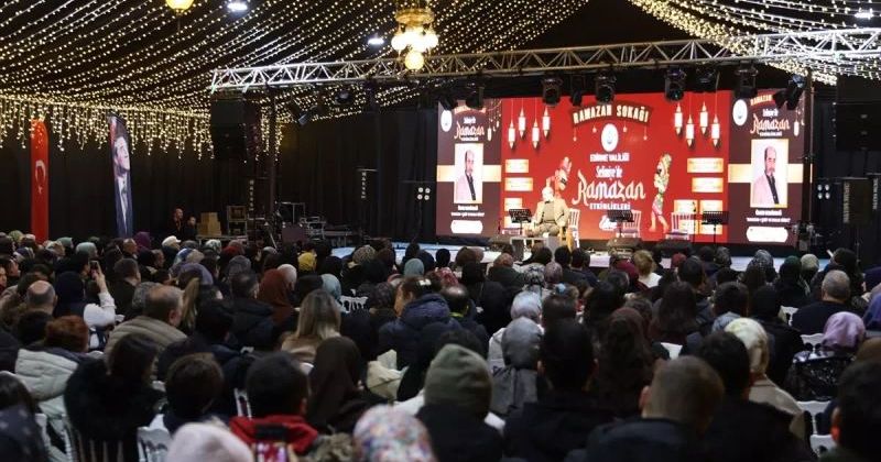 Ramazan Sokağı Etkinliğinde İnternetin Toplum Üzerindeki Olumsuz Etkileri Tartışıldı