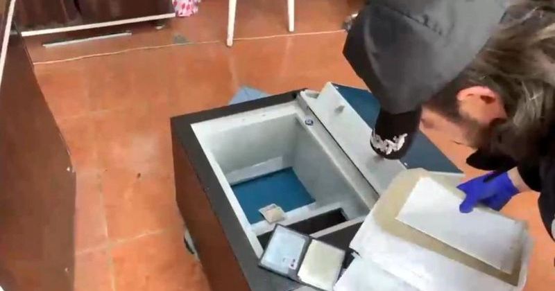 Kars'ta Tefecilik Operasyonunda Milyonluk Evrak ve Uyuşturucu Ele Geçirildi