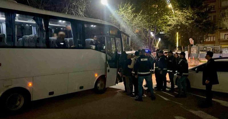 Tokat'ta Ehliyet Sınavında Joker Aday Operasyonunda 14 Kişi Tutuklandı