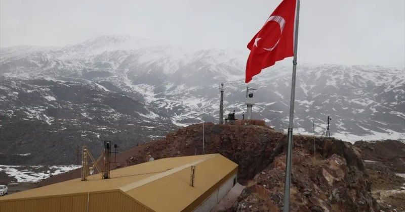 Vali Bozkurt Ağrı Dağı'ndaki Jandarma Komandolarla İftarda Buluştu