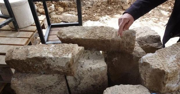 Depremde Yıkılan Caminin Enkazında İhbar Üzerine İnceleme Başlatıldı