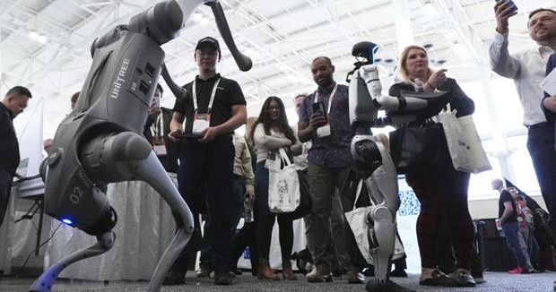 Hindistan'da 'yerli' diye tanıtılan robot köpek Çin malı çıktı