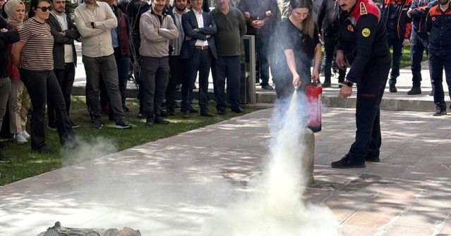 Bayburt Adliyesi Personeline İtfaiye Ekiplerinden Yangın Eğitimi
